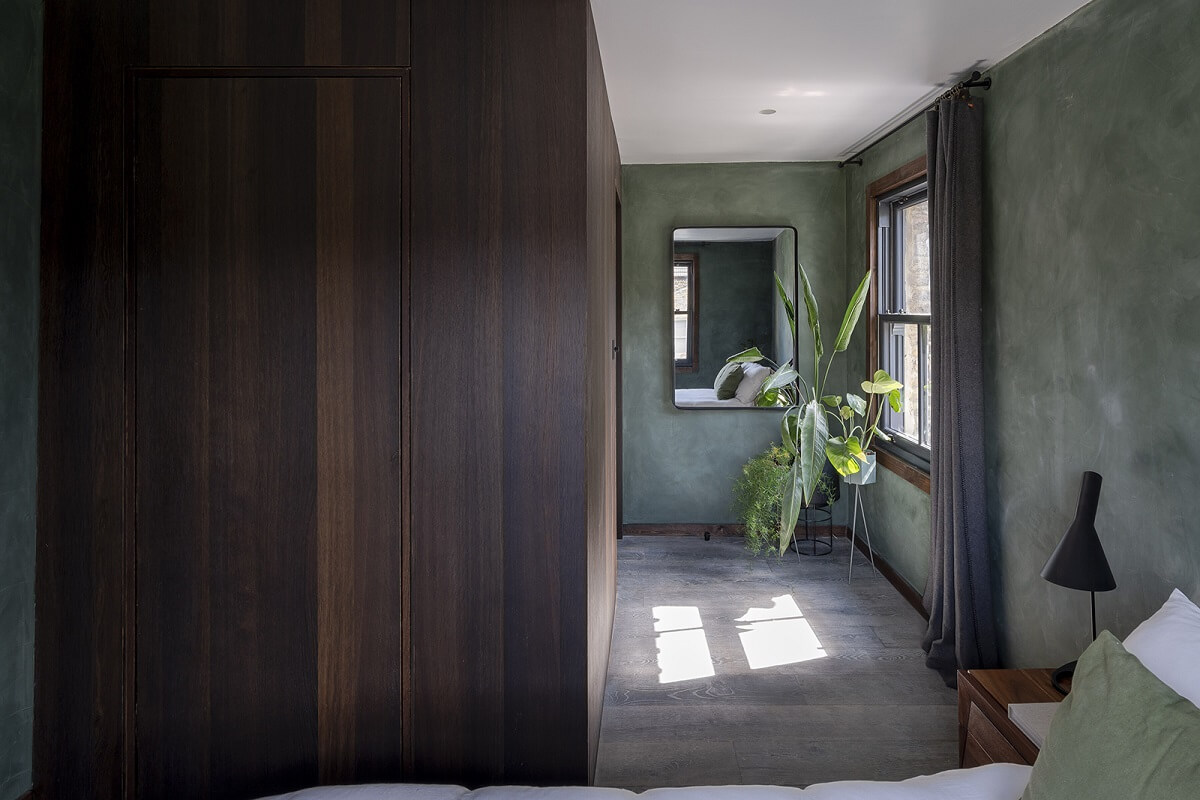 A Victorian House with Stylish Contemporary Interiors 9 green-plaster-bedroom-closets-nordroom