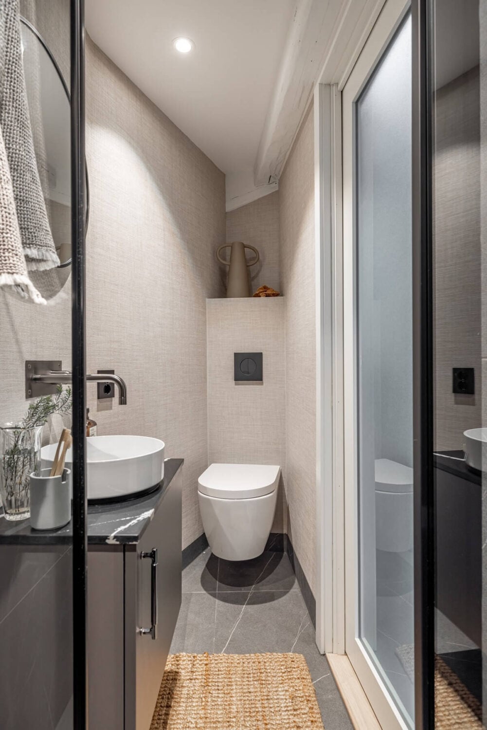 A Bright Penthouse Apartment in Oslo 15 narrow-bathroom-penthouse-home-oslo-nordroom