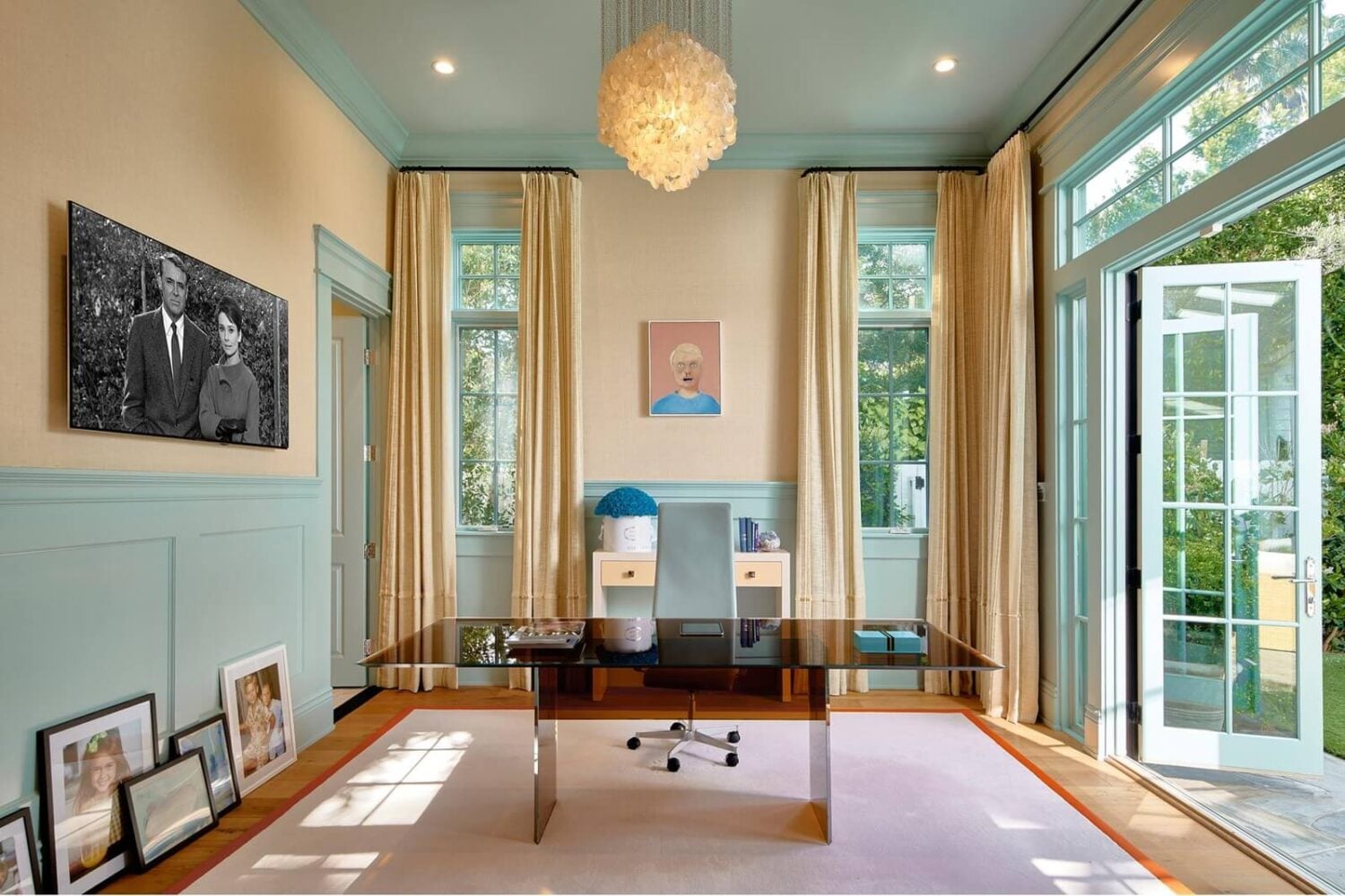 17 Shades of Pink in Fredrik Eklund's Beverly Hills Home 10 pastel-blue-home-office-frefrik-eklund-nordroom