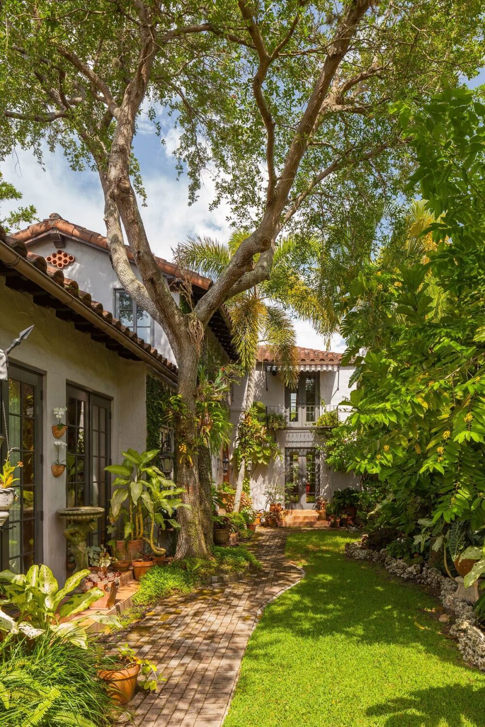 A Beautiful Spanish Style Home in Florida 30 private-garden-spanish-style-house