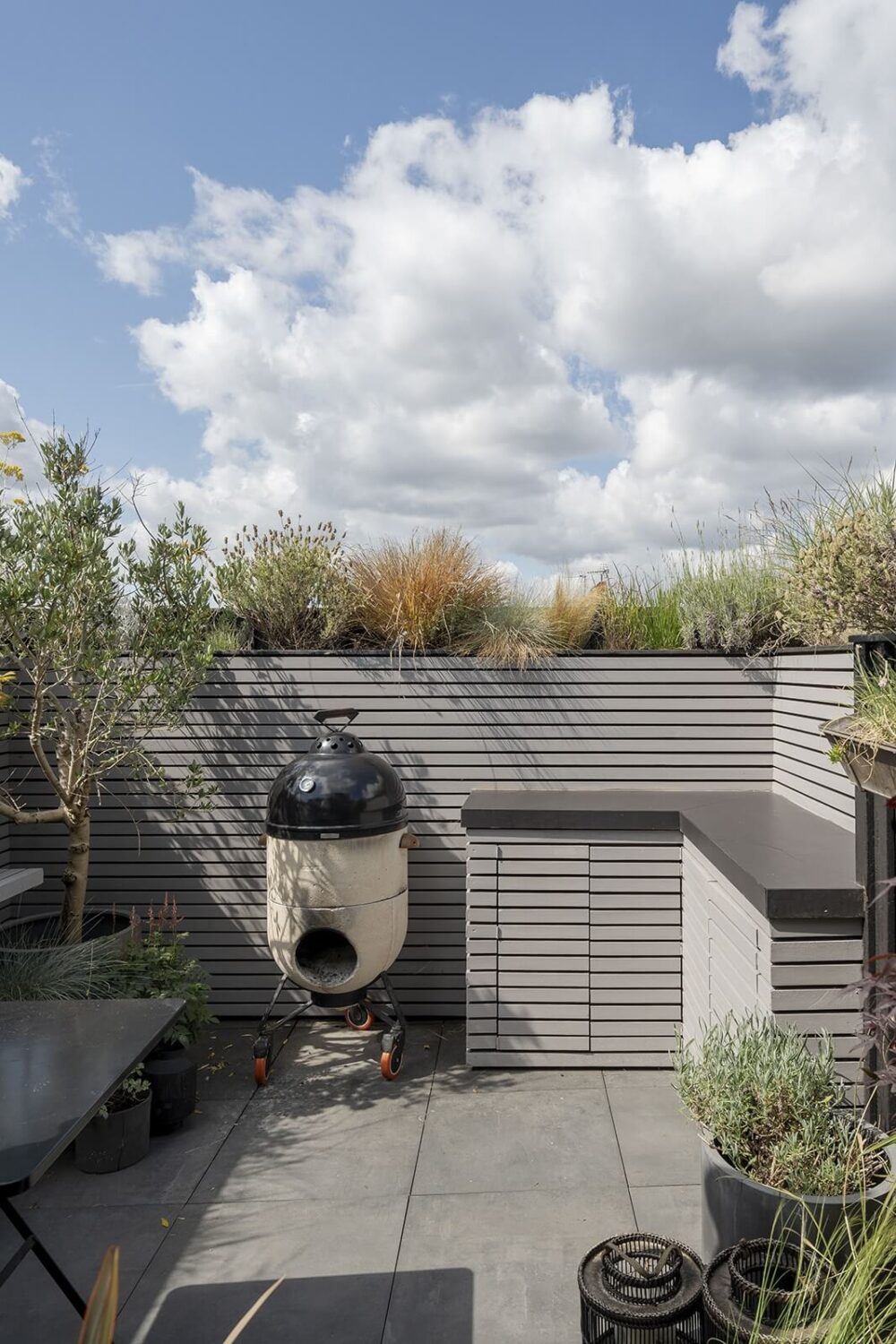 A Victorian House with Stylish Contemporary Interiors 18 roof-terrace-modern-extension-victorian-house-london-nordroom