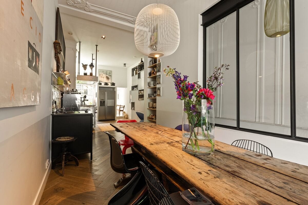 rustic-dining-table-glass-wall-nordroom