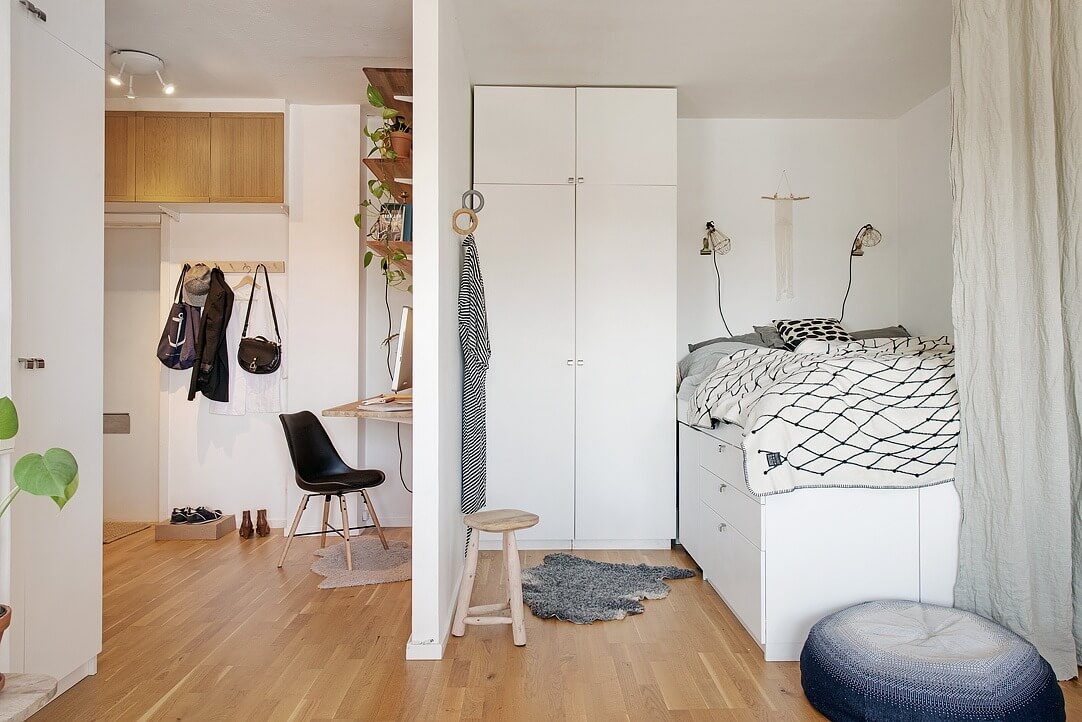 53 Studio Apartments with a Curtain Room Divider 14 scandi-studio-platform-bed-curtain-nordroom