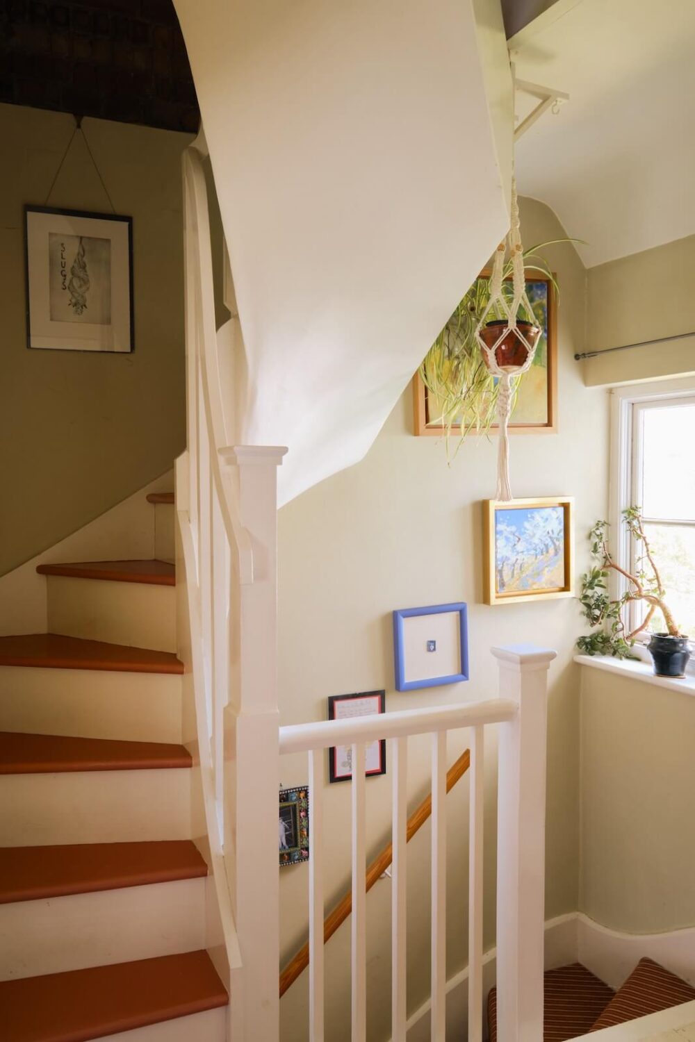An English Cottage with Blue Color Accents 16 staircase-english-cottage-nordroom