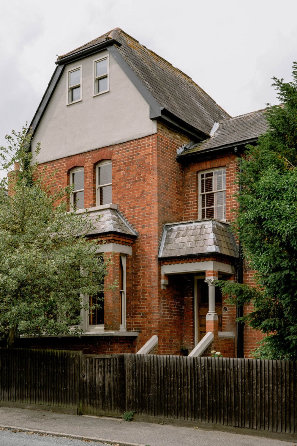 A Warm Living Room in a Historic English Home 29 victorian-house-england-exterior-nordroom