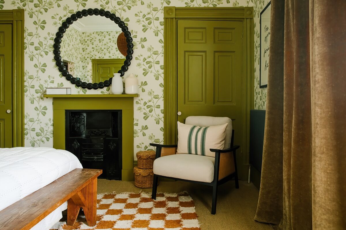 Interior Design Trends for 2024: Comfort, Nature, and Warmth 22 bedroom-green-doors-checkerboard-rug-nordroom