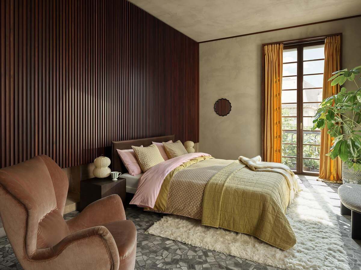 H&M Home Fall Collection: Modern, Eclectic, and Cool 17 bedroom-wooden-accent-wall-hm-home-fall-collection-nordroom