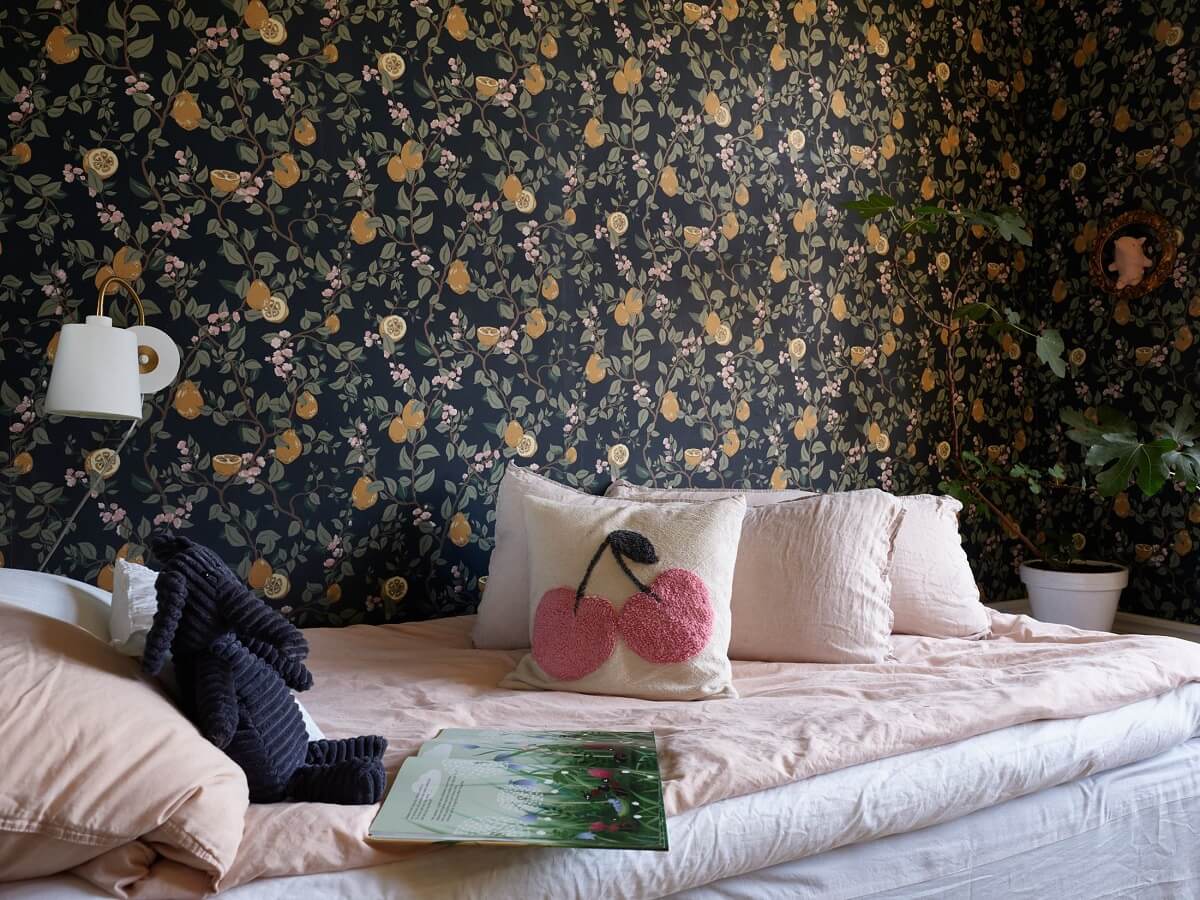 Beige Walls in a Serene Family Apartment in Sweden 22 blue-wallpaper-kids-bedroom