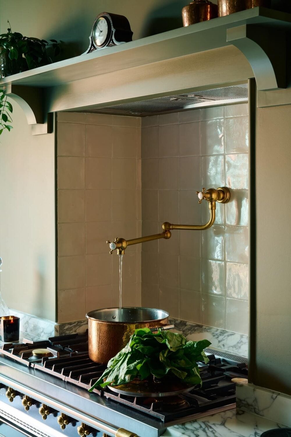 An All-Green deVOL Kitchen with A Marble Checkerboard Floor 15 brass-tap-cooker-classic-english-kitchen-nordroom
