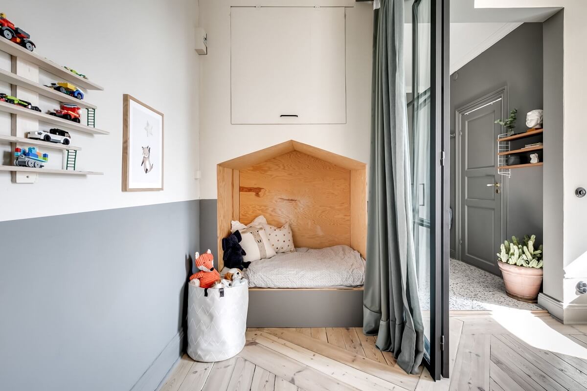 A Custom Headboard in a Light-Filled Swedish Apartment 8 childrens-room-with-built-in-bed-nordroom