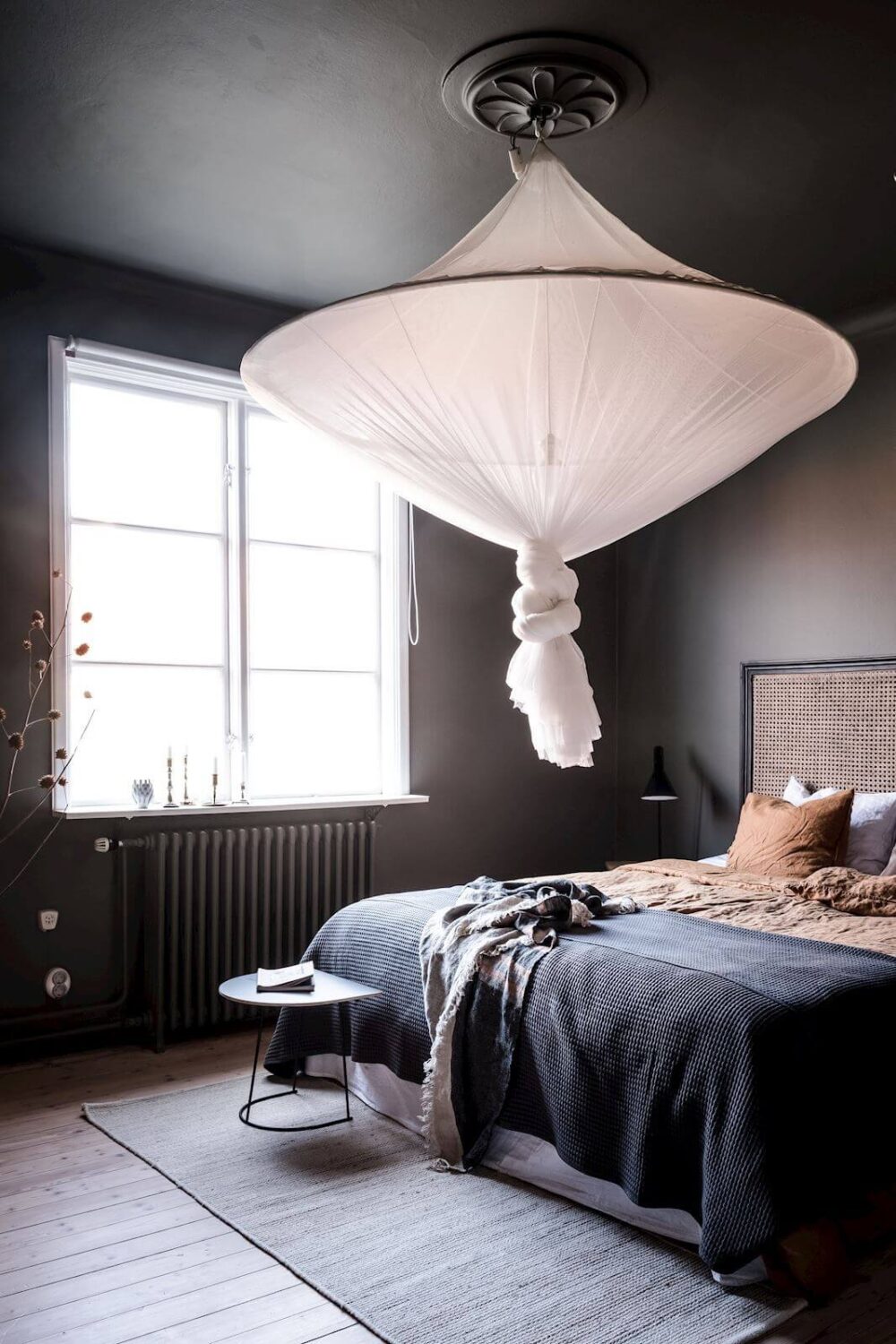 Behr Color of the Year 2024: Cracked Pepper 13 moody-dark-gray-bedroom-earthy-colored-accents-nordroom