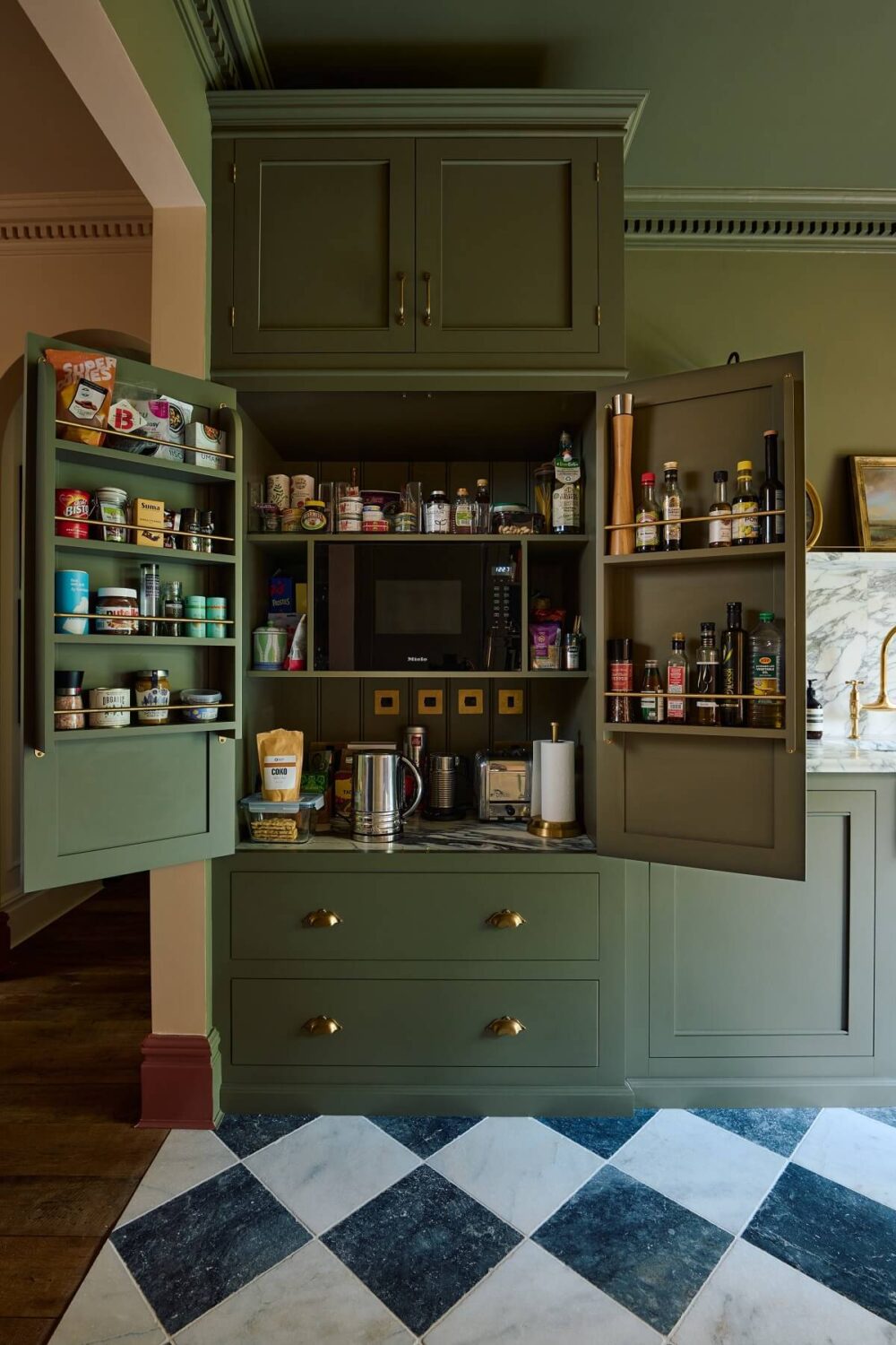 An All-Green deVOL Kitchen with A Marble Checkerboard Floor 6 pantry-green-kitchen-devol-nordroom