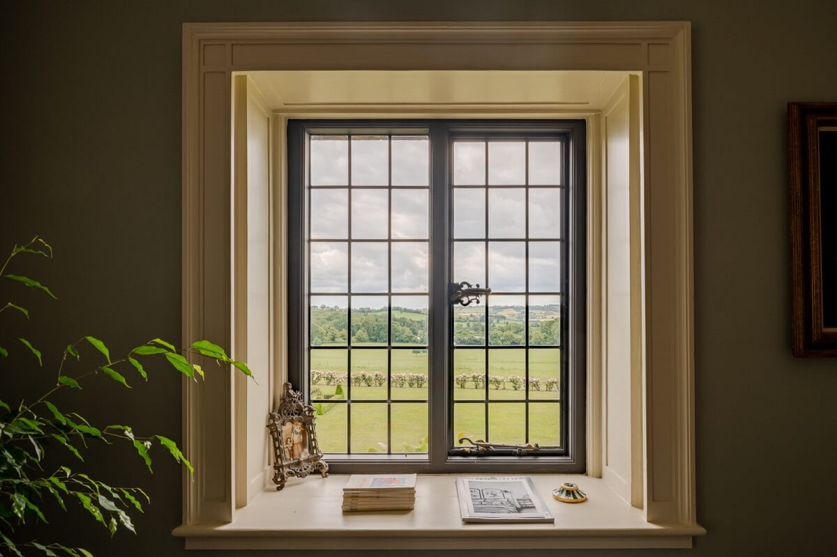 A Colorful Renovated Country House by Clarence & Graves 18 room-with-a-view-country-house-clarence-and-graves-nordroom