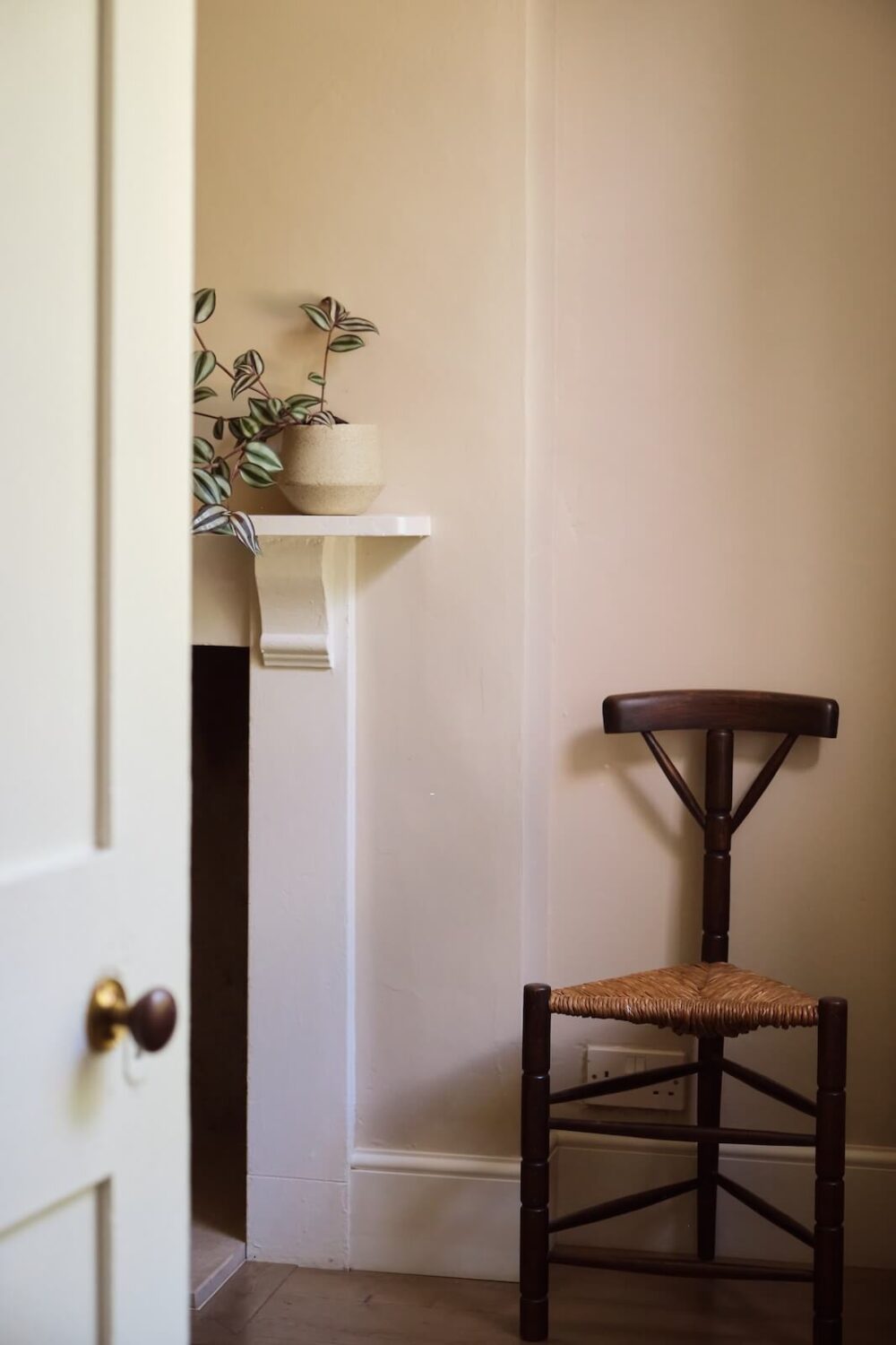 A Beautiful Chapel Conversion in England 17 stool-bedroom-nordroom