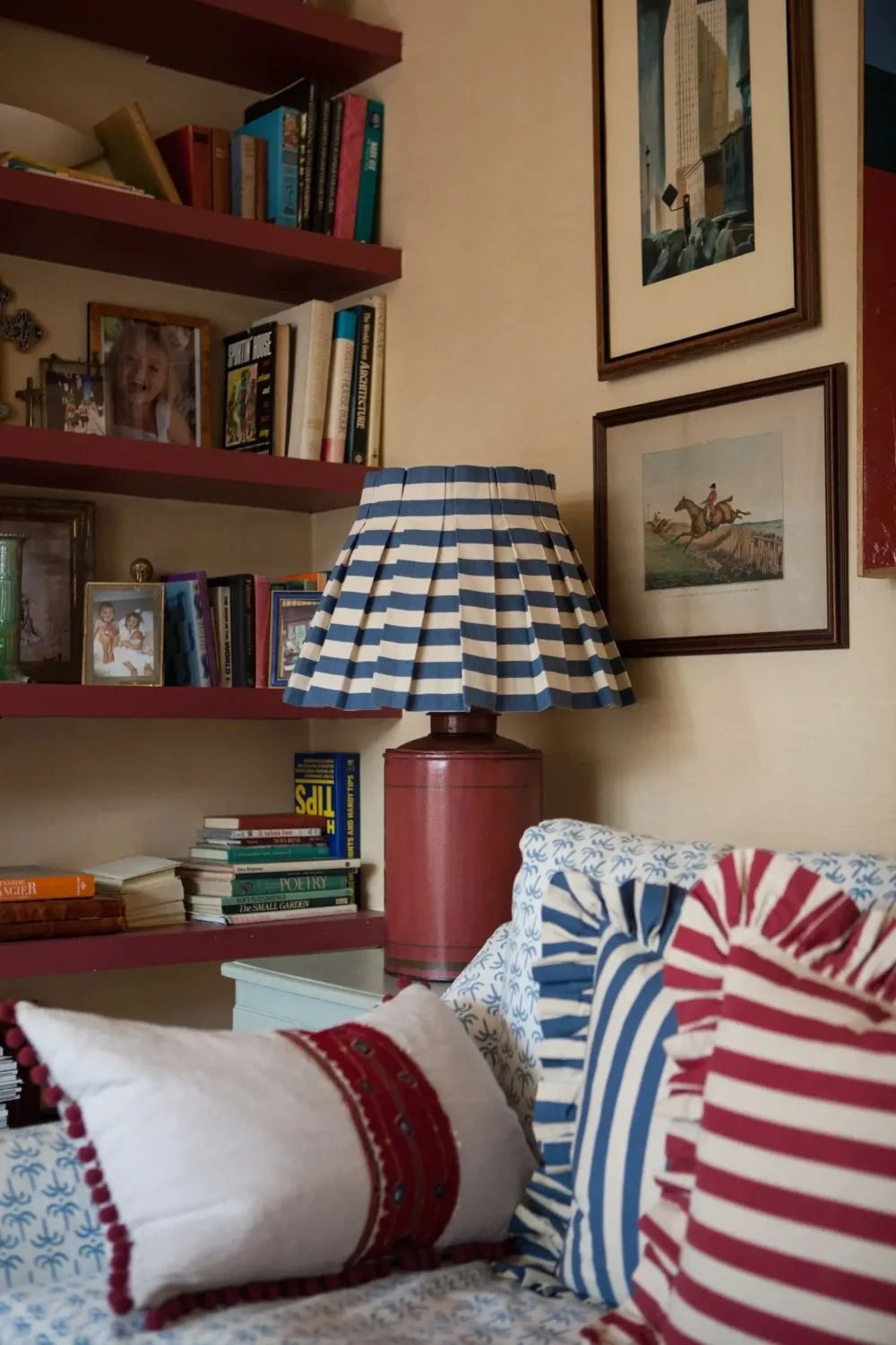 Interior Design Trends for 2024: Comfort, Nature, and Warmth 14 stripes-interior-design-trends-nordroom