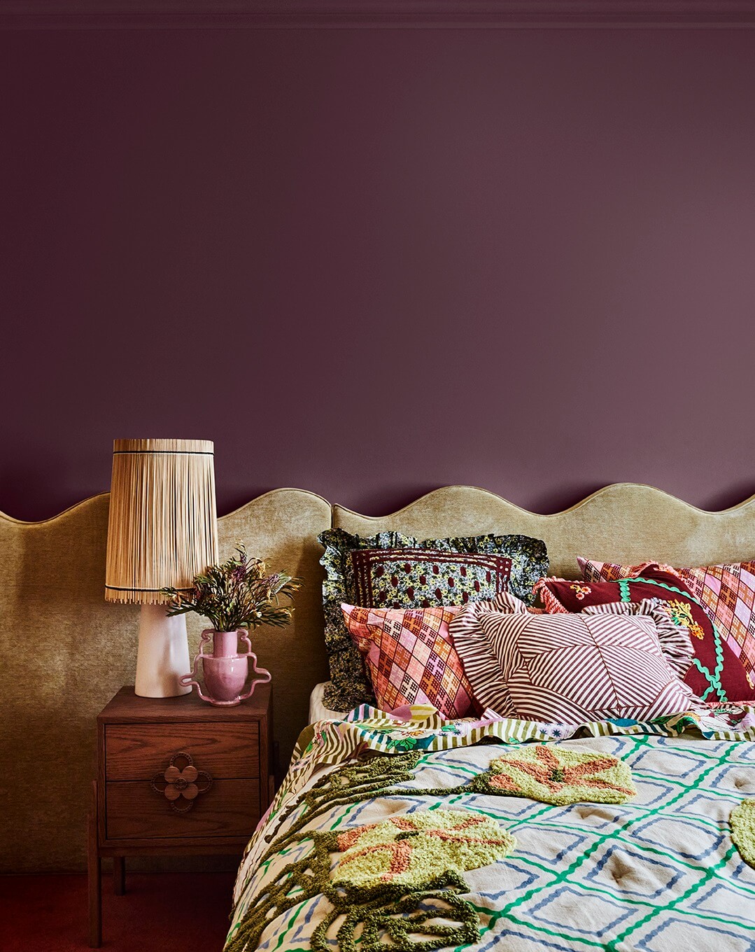 The Color Trends for 2025: Warm, Natural Shades and a Cheerful Accent 45 Dulux_Colour_Forecast_2024_Journey_palette_purple-bedroom-nordroom