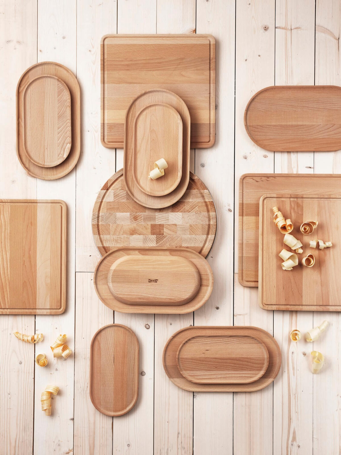 New IKEA Products October 2023: Bold Colors & Rustic Designs 34 IKEA_SMORLING_serving-plates-nordroom