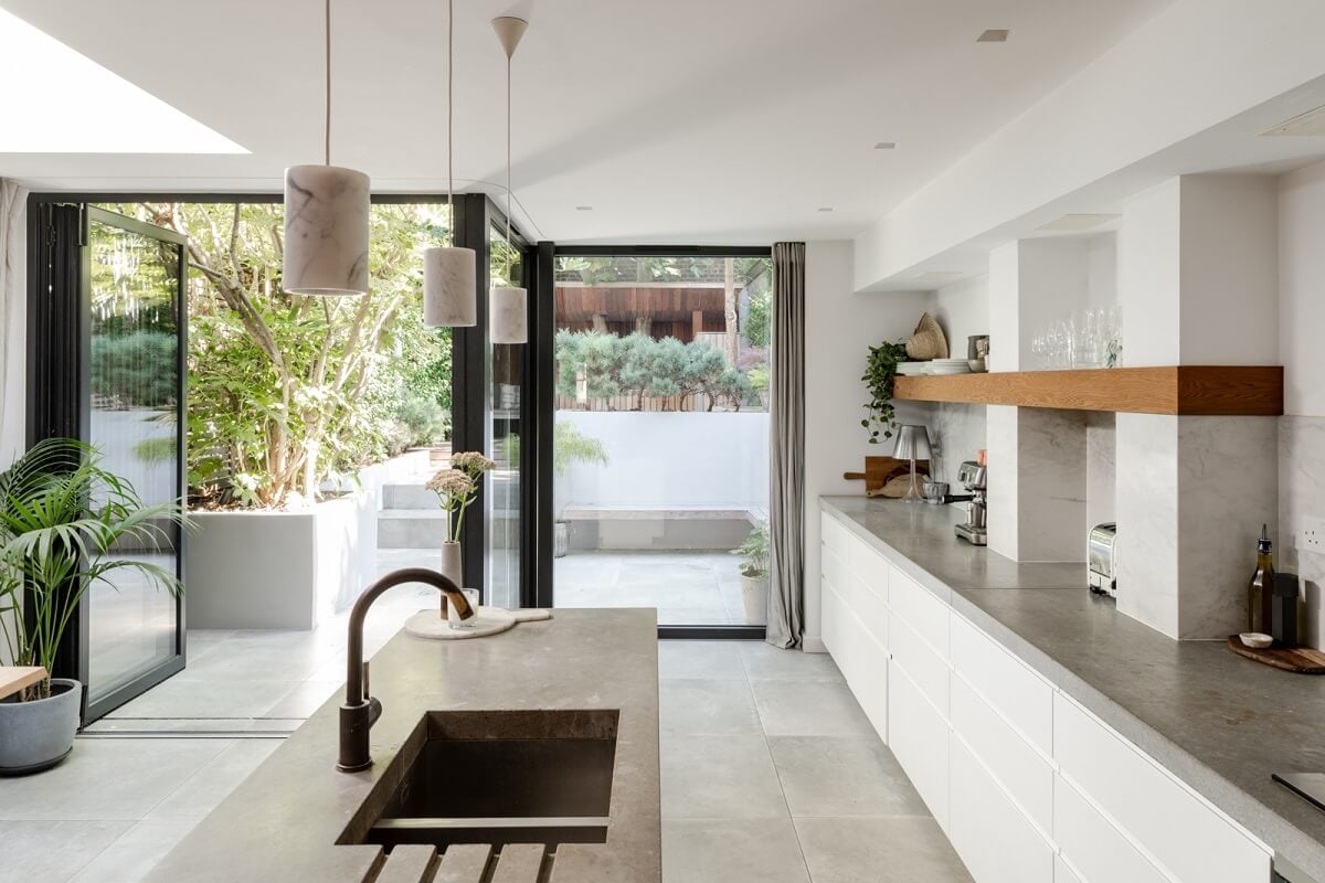 Old and New in a Stylish Renovated Home in London 5 Malvern Road London E8 15 Old and New in a Stylish Renovated Home in London