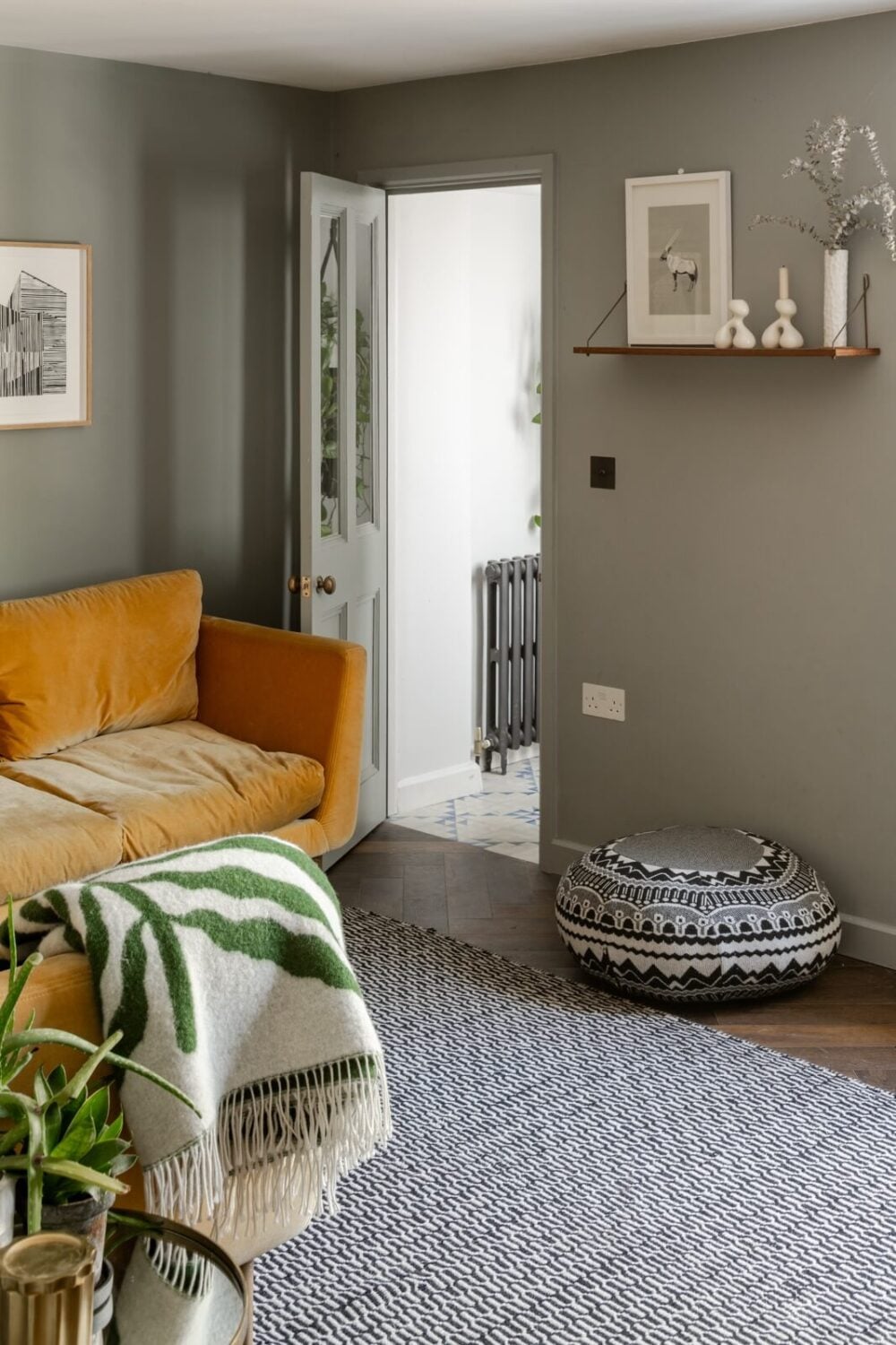 Old and New in a Stylish Renovated Home in London 11 Malvern Road London E8 39 Old and New in a Stylish Renovated Home in London