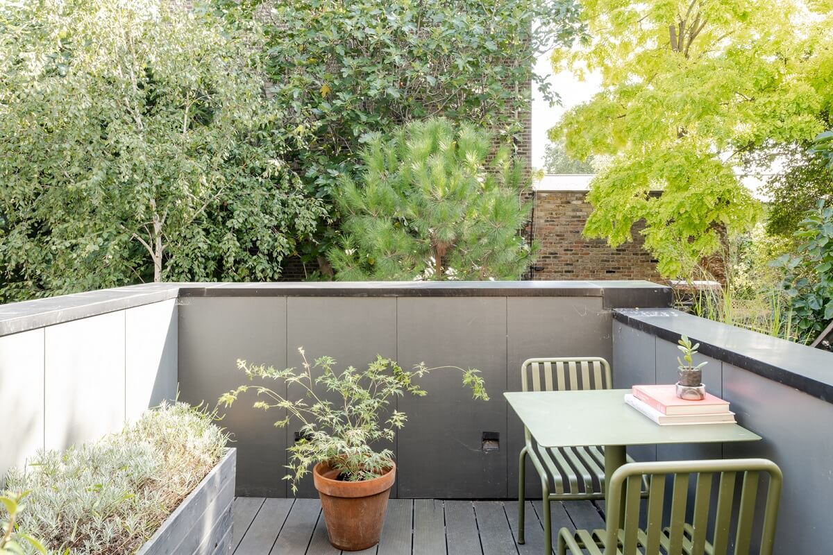 Old and New in a Stylish Renovated Home in London 16 Malvern Road London E8 45 Old and New in a Stylish Renovated Home in London