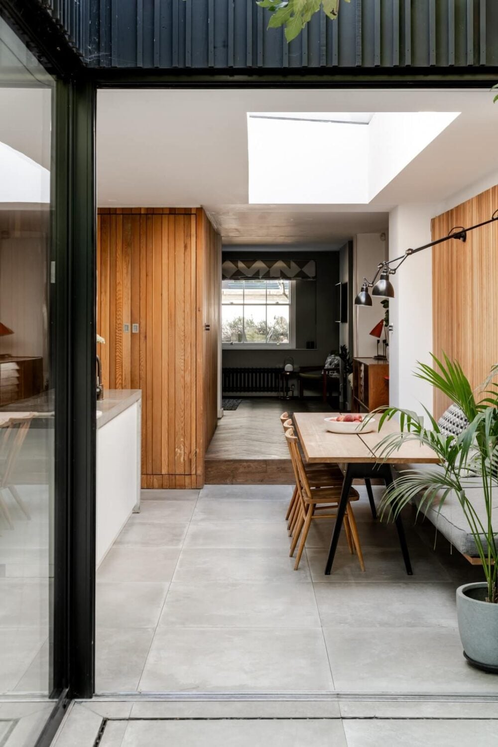 Old and New in a Stylish Renovated Home in London 9 Malvern Road London E8 6 Old and New in a Stylish Renovated Home in London
