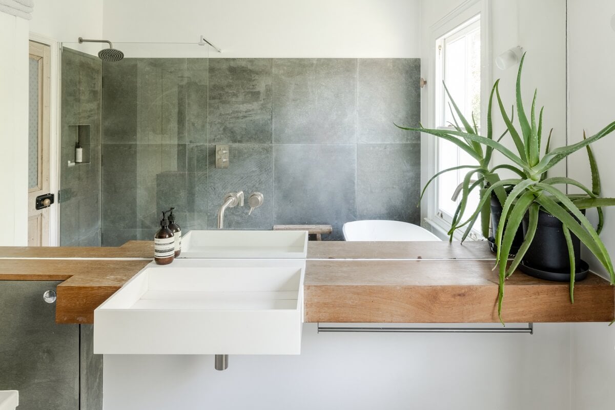 Old and New in a Stylish Renovated Home in London 19 Malvern Road London E8 60 Old and New in a Stylish Renovated Home in London