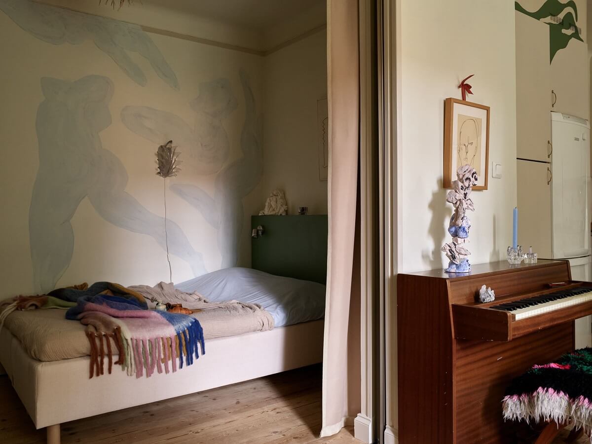 Sliding Glass Doors in a Scandinavian Apartment 9 bedroom-wooden-floor-curtain-divider-nordroom