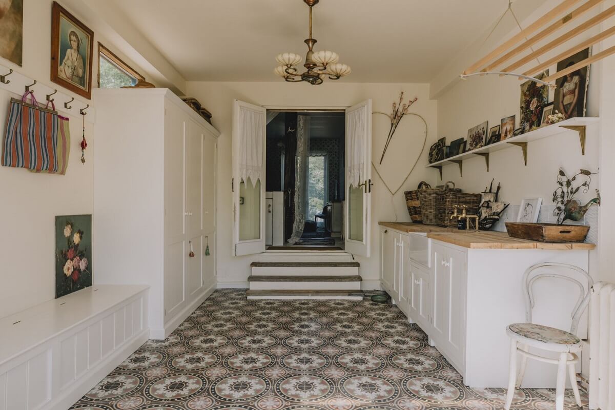 Pearl Lowe's Vintage Boho English Beach House is For Sale 5 boot-room-utility-space-devol-cabinets-victorian-tiles-nordroom