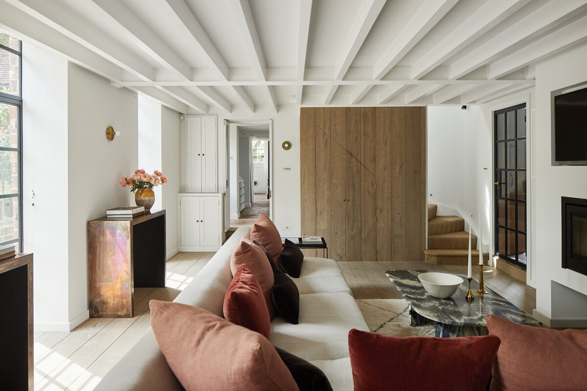 A Restored Georgian House with a Walled Garden 14 contemporary-living-room-wooden-beams-rusty-red-color-accents-nordroom