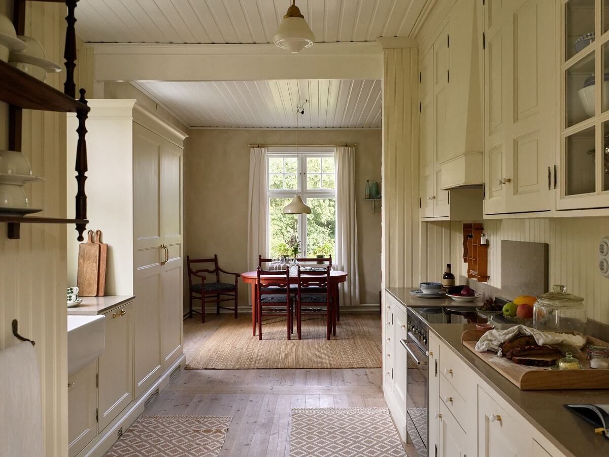 A Beautiful Swedish Country House with a Large Garden 7 cream-country-kitchen-open-space-dining-space-nordroom