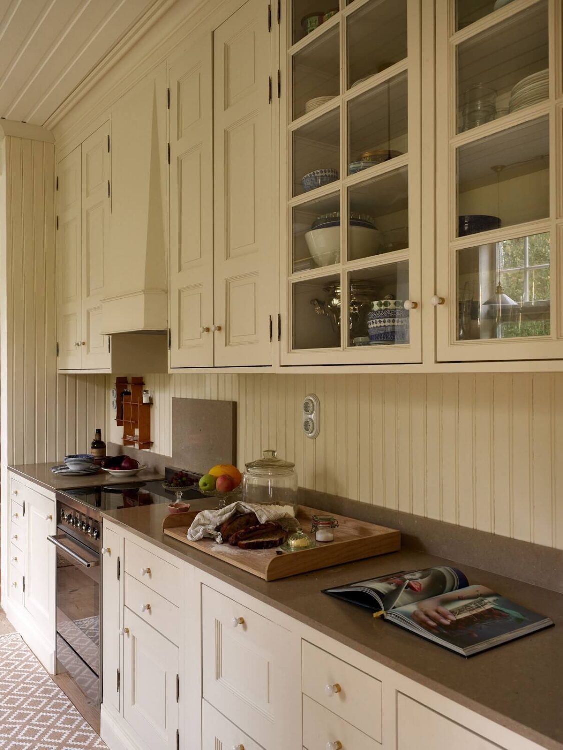 A Beautiful Swedish Country House with a Large Garden 5 cream-kitchen-country-house-sweden-nordroom