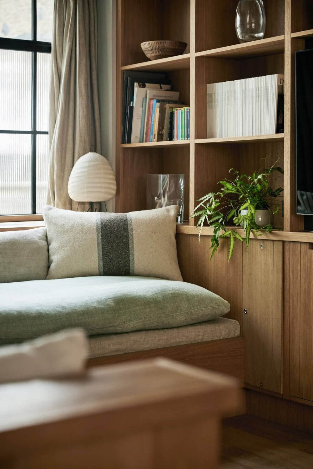 A Modern London Home with Custom Built Oak Furniture 4 custom-oak-furniture-london-home-nordroom