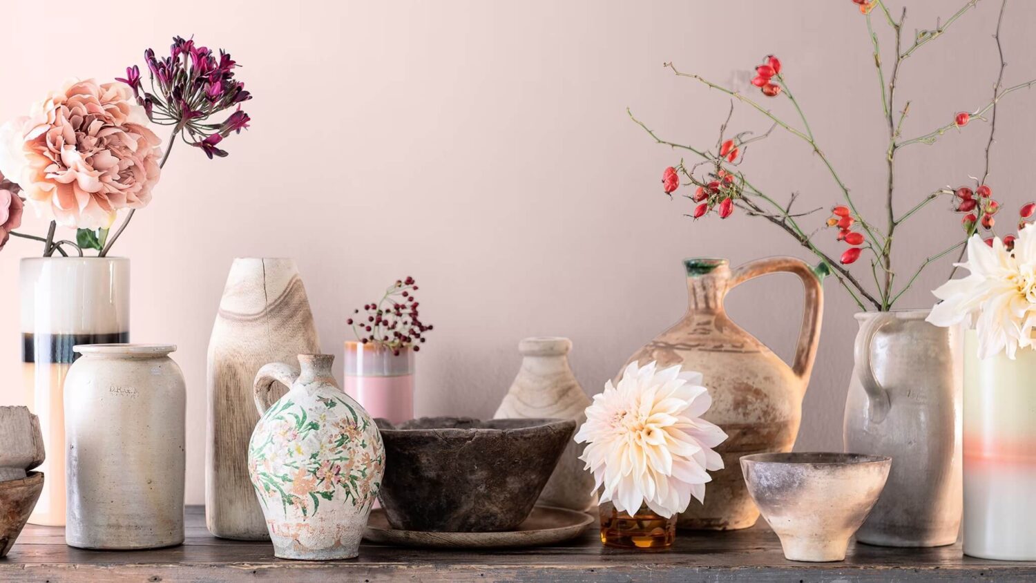 Dulux Colour of the Year 2024: Sweet Embrace 2 dulux-color-of-the-year-2024-sweet-embrace-flowers-nordroom