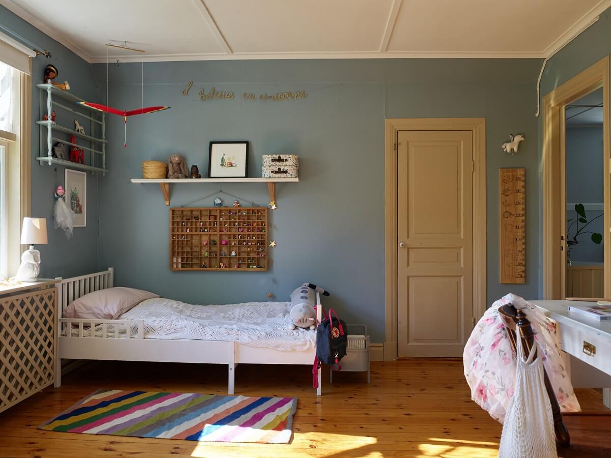 A Beautiful Swedish Country House with a Large Garden 25 kids-bedroom-blue-wall-nordroom