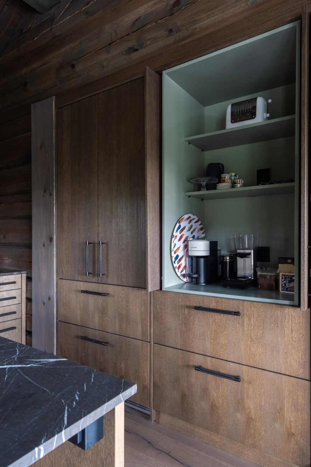 A Modern Rustic Log House in Sweden 8 kitchen-open-closed-cabinets-nordroom
