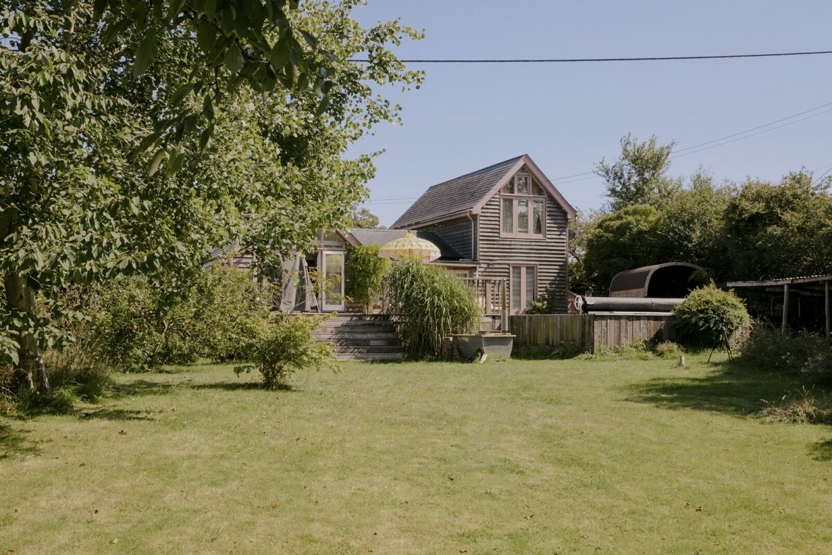 Pearl Lowe's Vintage Boho English Beach House is For Sale 24 lawn-garden-pearl-lowe-vintage-boho-english-beach-house-nordroom