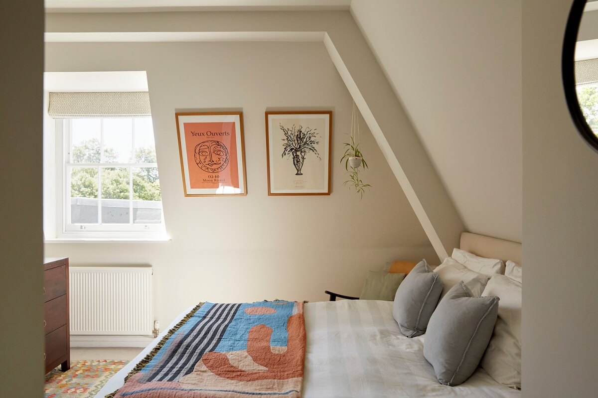 A Light Attic Apartment in London 12 light-bedroom-slanted-ceiling-nordroom