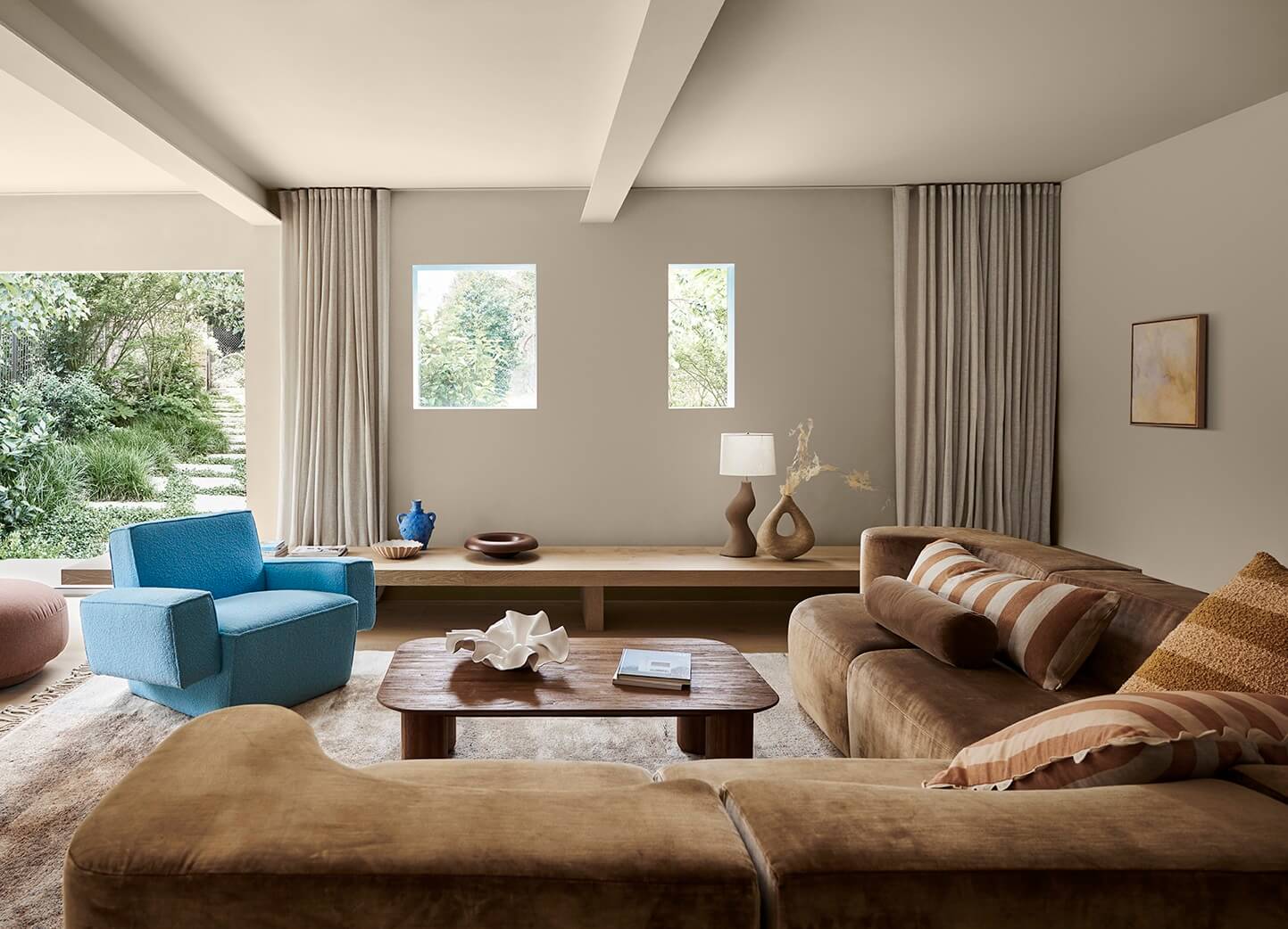 Valspar Color of the Year 2024: Renew Blue 29 living_Dulux_Colour_Forecase_2024_Solstice_palette