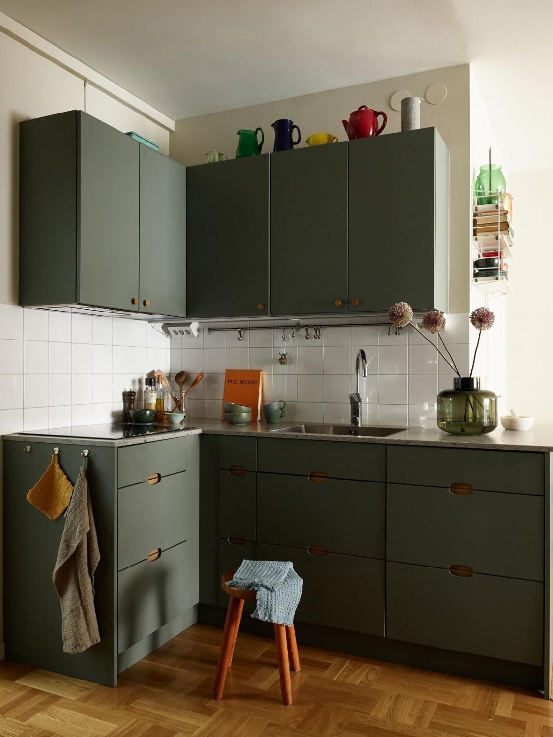 A Scandinavian Apartment with a Fresh Blue Bedroom 12 small-green-kitchen-cabinets-nordroom