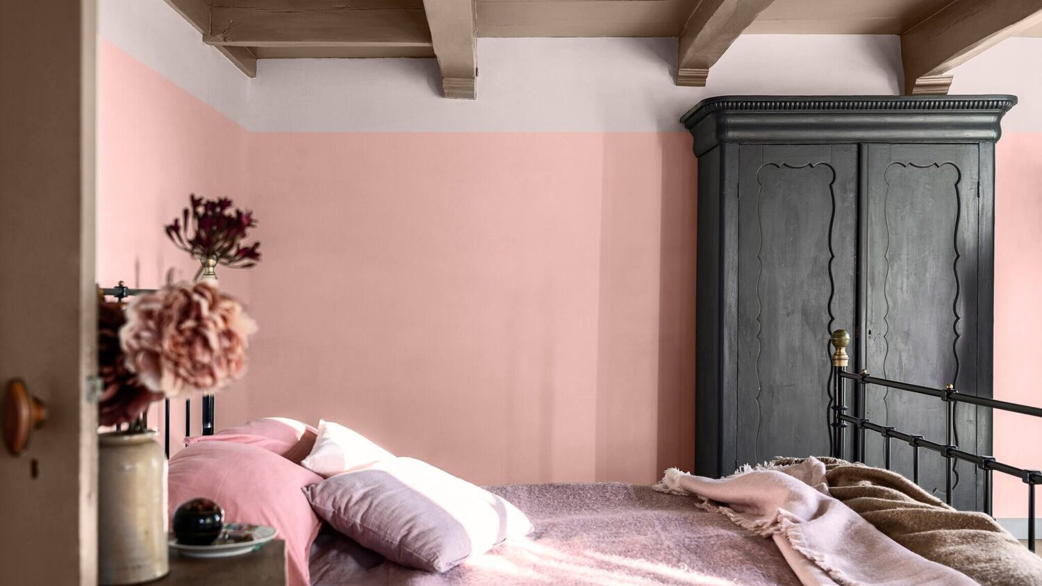 Dulux Colour of the Year 2024: Sweet Embrace 14 warm-colour-story-bedroom-inspiration-pink-walls-dulux-colour-of-the-year-2024-nordroom