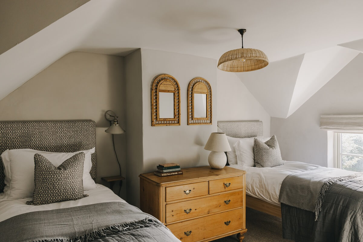The Workers Cottage: An English Holiday Home with a Royal Past 11 cottage-twin-bedrooms-slanted-ceiling