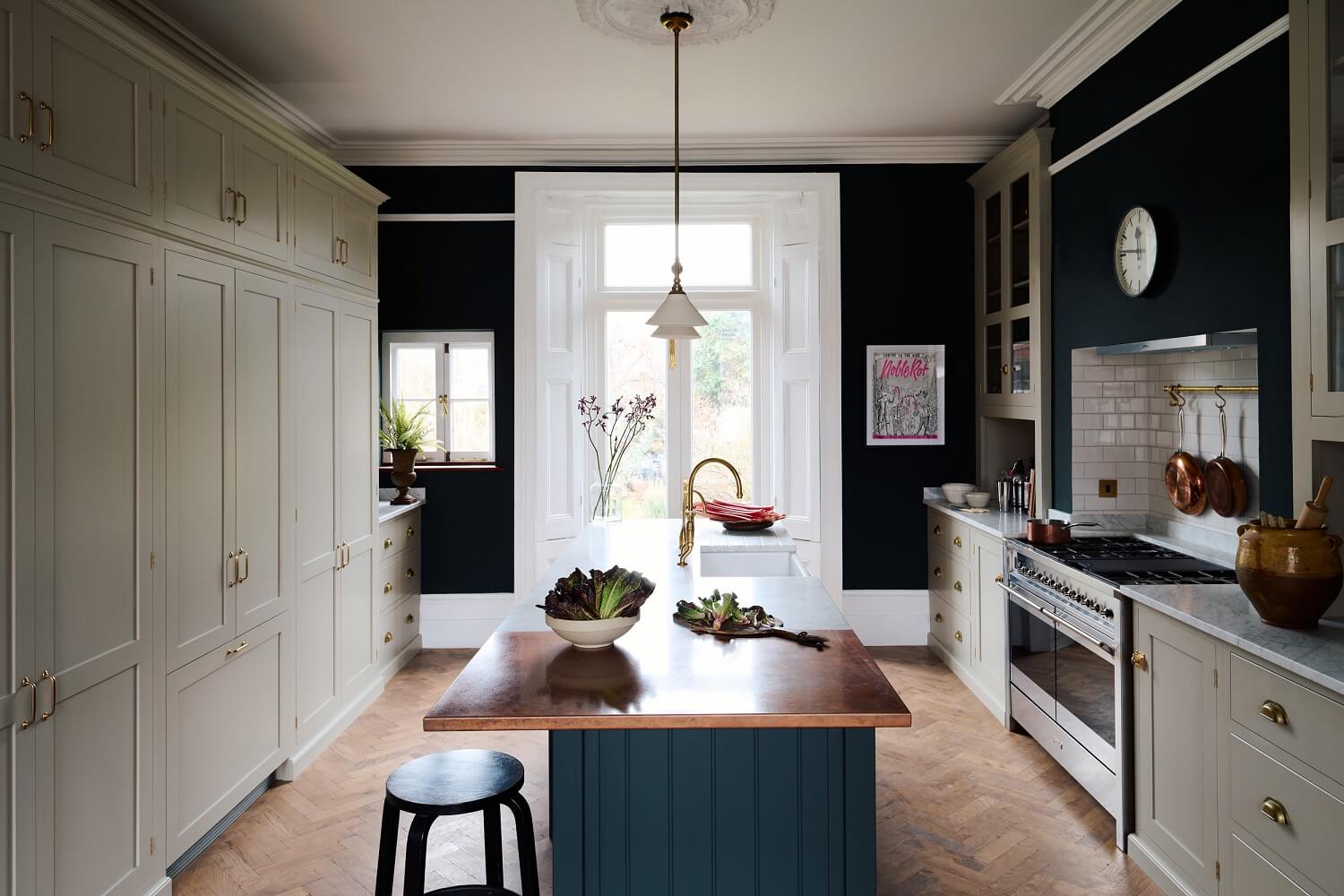 A Green and Greige deVOL Kitchen in a Victorian Townhouse 5 devol-real-shaker-kitchen-dark-green-walls-island-nordroom