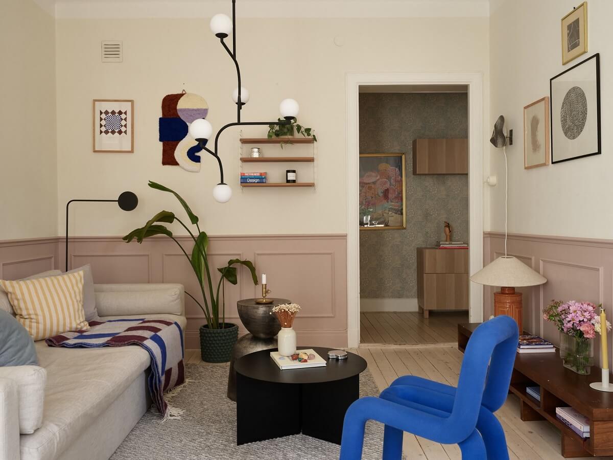 Pastel Colors in a Light Scandinavian Apartment 1 pastel-color-accents-living-room-vibrant-blue-chair-nordroom