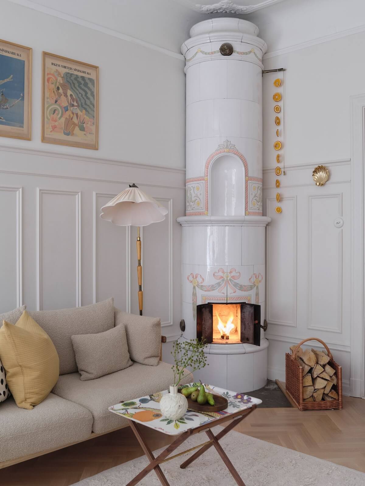 round-tiled-fireplace-nordroom
