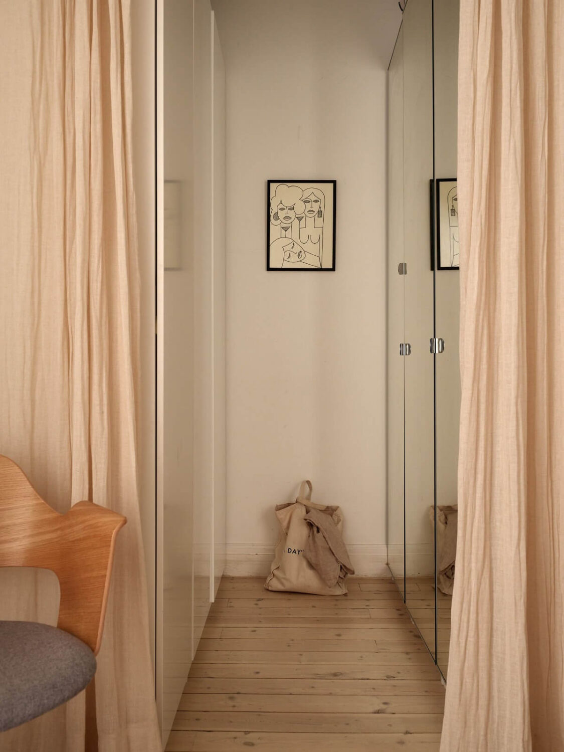 Pastel Colors in a Light Scandinavian Apartment 16 walk-in-closet-mirror-doors-nordroom
