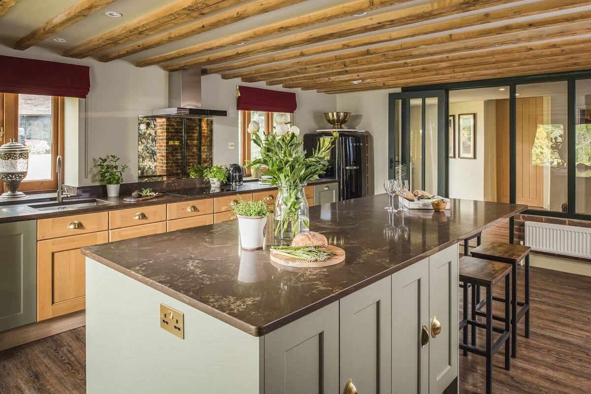 Great Budds Oast: A Cozy Holiday Home in the Kent Countryside 7 GREAT BUDDS OAST kitchen exposed beams
