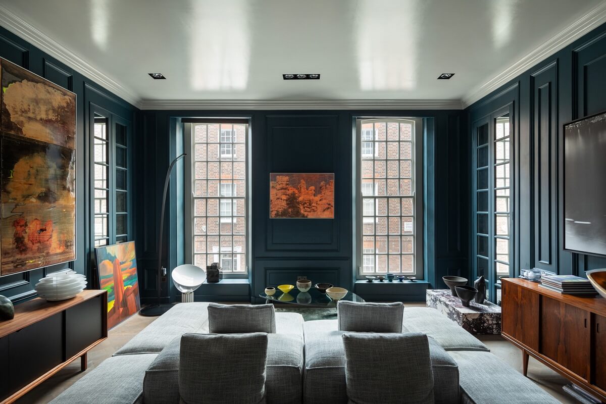 deep blue sitting room