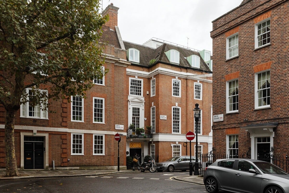 A Unique London Home with Terrazzo Tiles and a Roof Terrace 26 exterior central london apartment nordroom