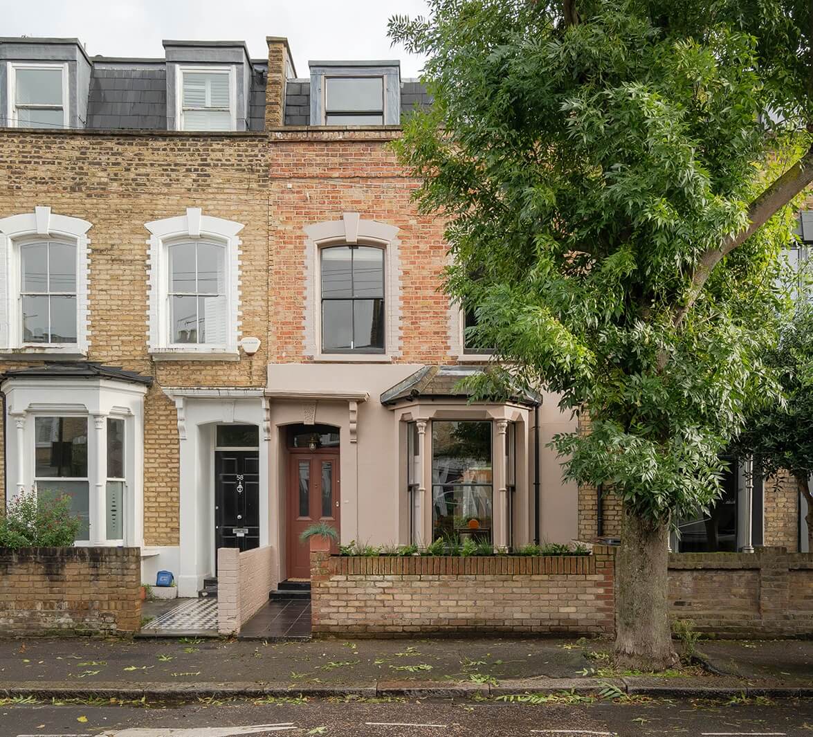 A Green and Pink London Townhouse with A Modern Extension 27 exterior-london-townhouse-nordroom