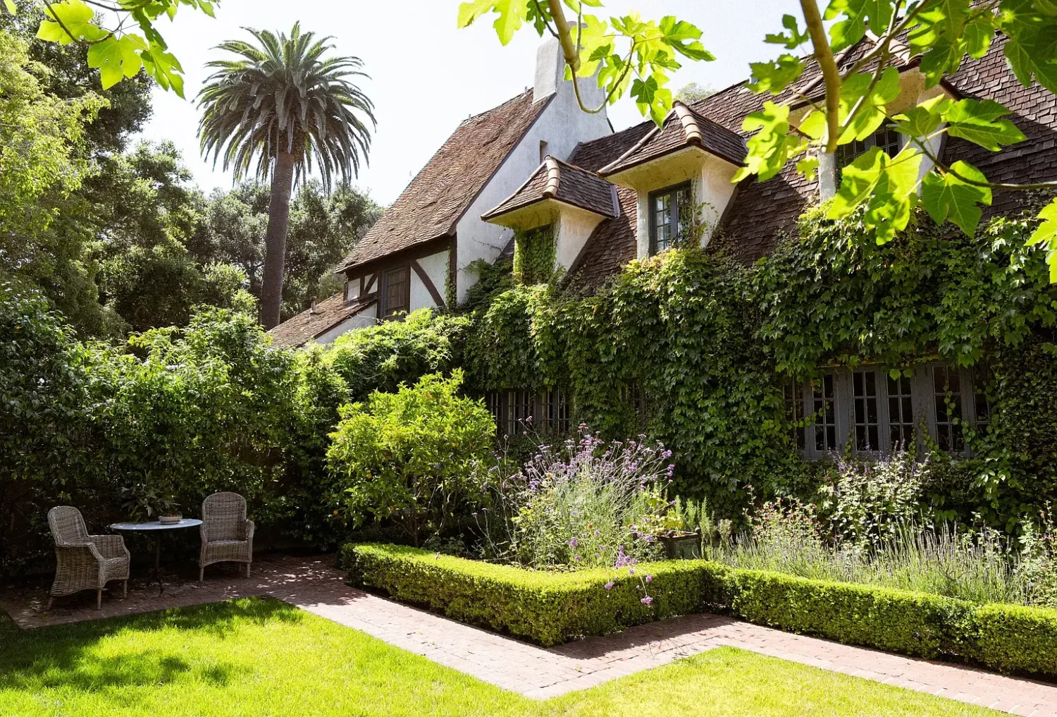 A Cozy Montecito Home Once Owned by Larry David 24 green garden montecito home larry david